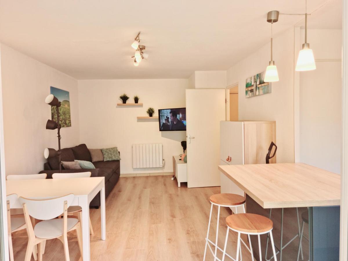Beaune Appartement Avec Parking Et Wifi Gratuit Bagian luar foto