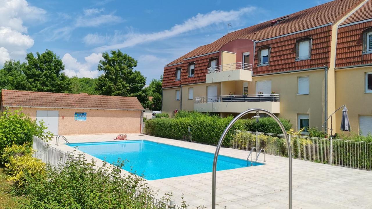 Beaune Appartement Avec Parking Et Wifi Gratuit Bagian luar foto